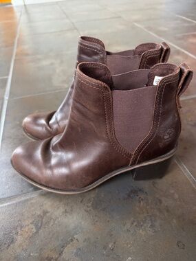 Timberland Chelsea Ankle Boots Brown Leather Pull-On Block Heel Women’s 7.5